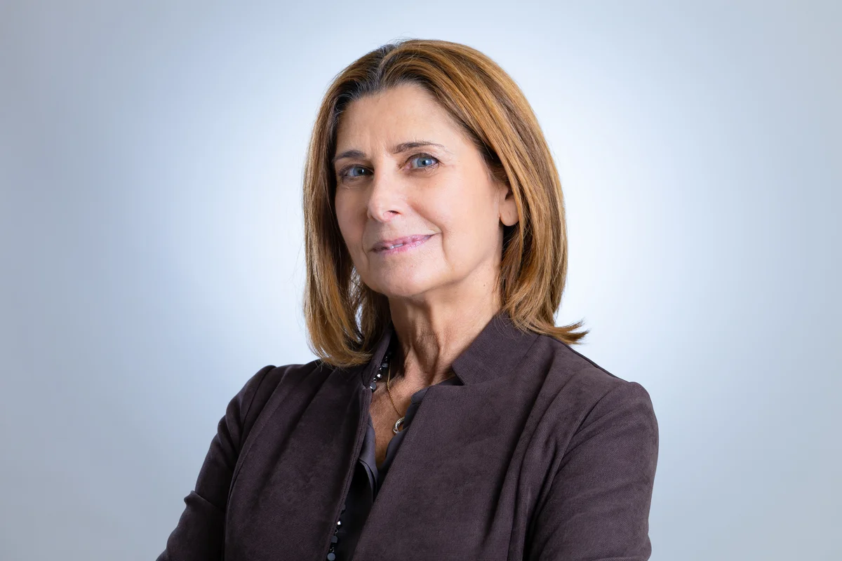 Izabel  Linardatou-filippaki