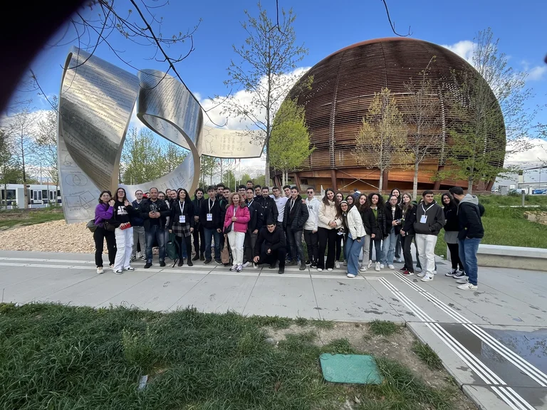 Ζωή και επαγγελματική σταδιοδρομία