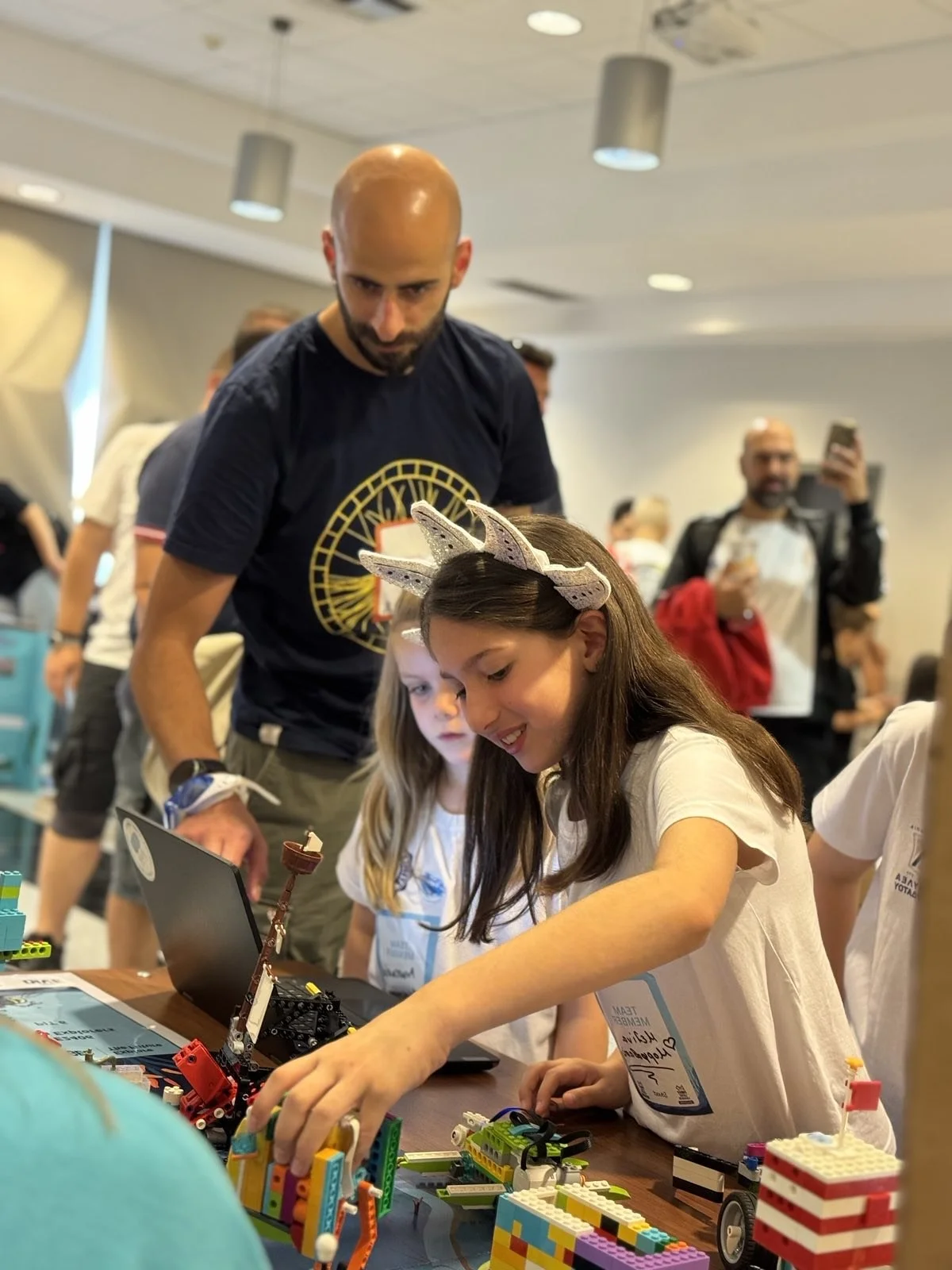 Indoor summer camp (εσωτερική καλοκαιρινή κατασκήνωση)