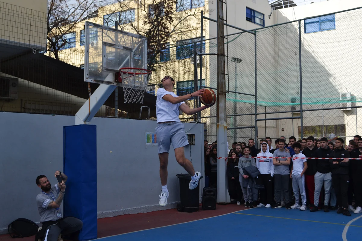 Σύλλογοι, αθλήματα και ευκαιρίες